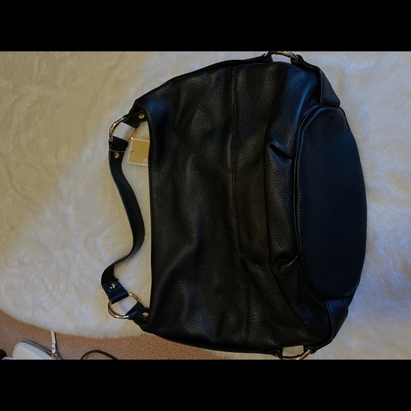 MK Fulton Patent Large Leather Shoulder Bag - Picture 3 of 6